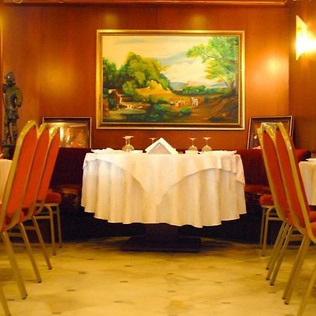 Legend Hotel Beirut Bagian luar foto